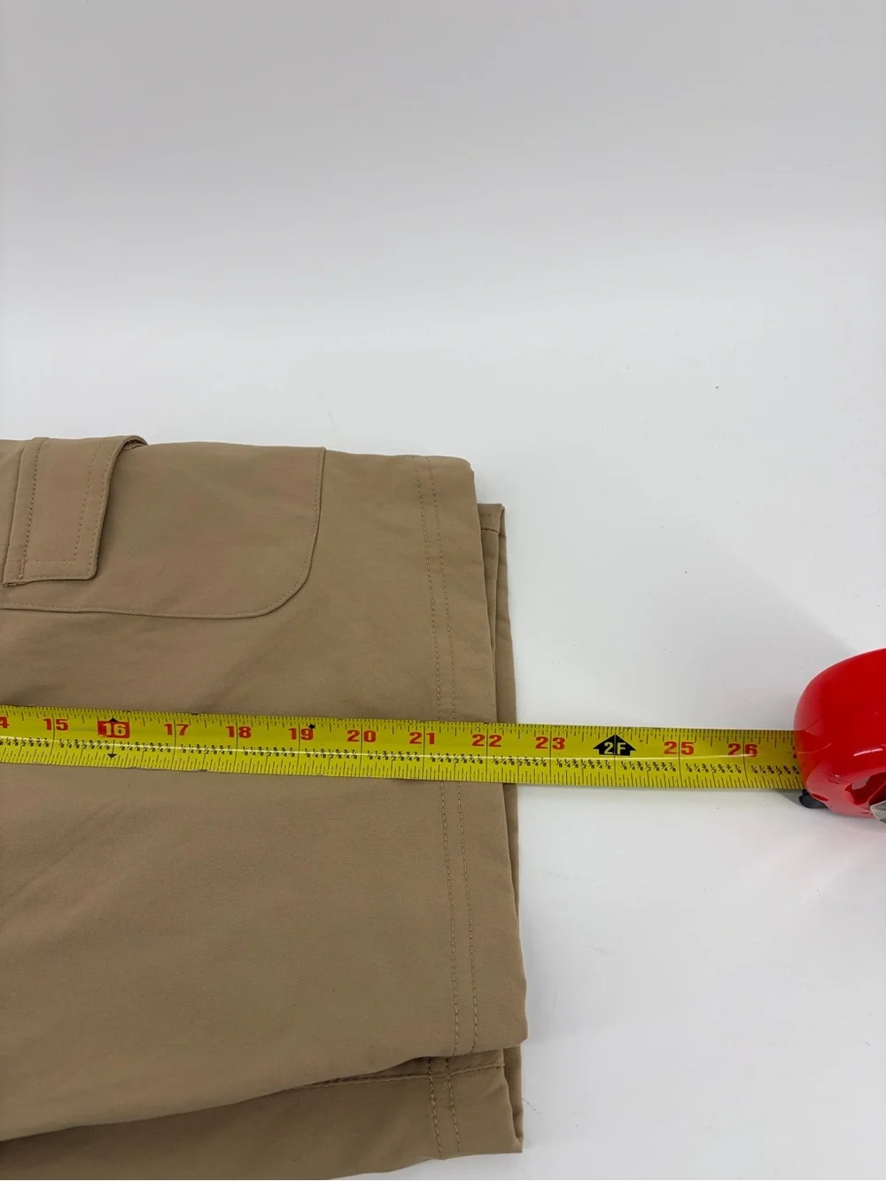 Ecko Unltd. Khaki Cargo Shorts, Men's Size 32‎ NWT with Zippered Utility Pocket